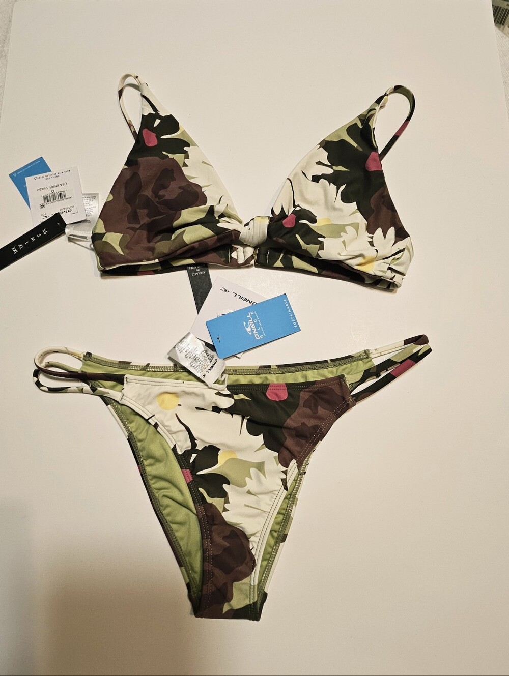 O'Neill Tamara Floral Bikini Swimsuit Set Top D-Cup Bottoms L NWT 89$